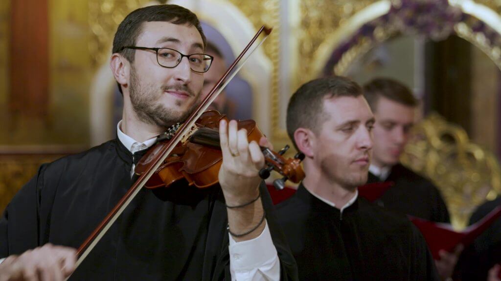 COLINDE - Vizionați cele mai frumoase colinde tradiționale românești ...